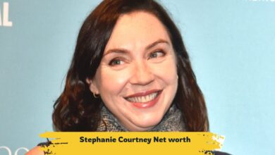 Stephanie Courtney Net Worth And the Face Behind Progressive’s Flo